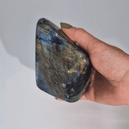 Madagascar Labradorite Large Stone (approx 550-750gms 110-140mm) - Image 3