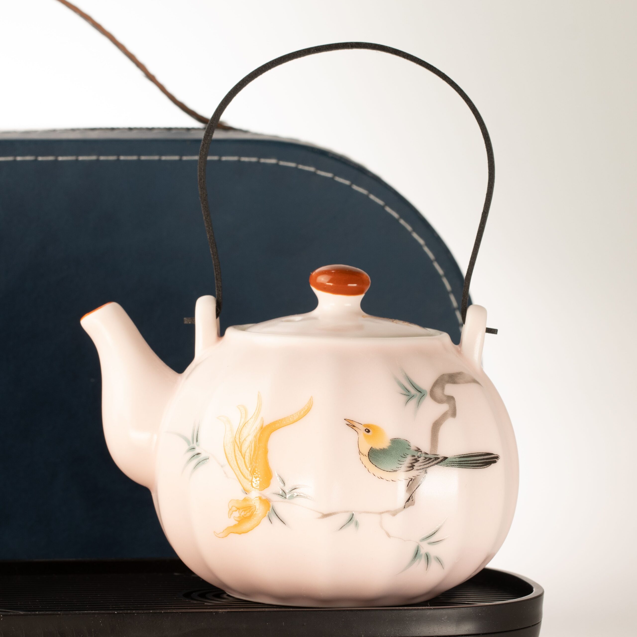 Travel Teapot Set & Four Cups - Pink Vintage Pumpkin Style - Image 3