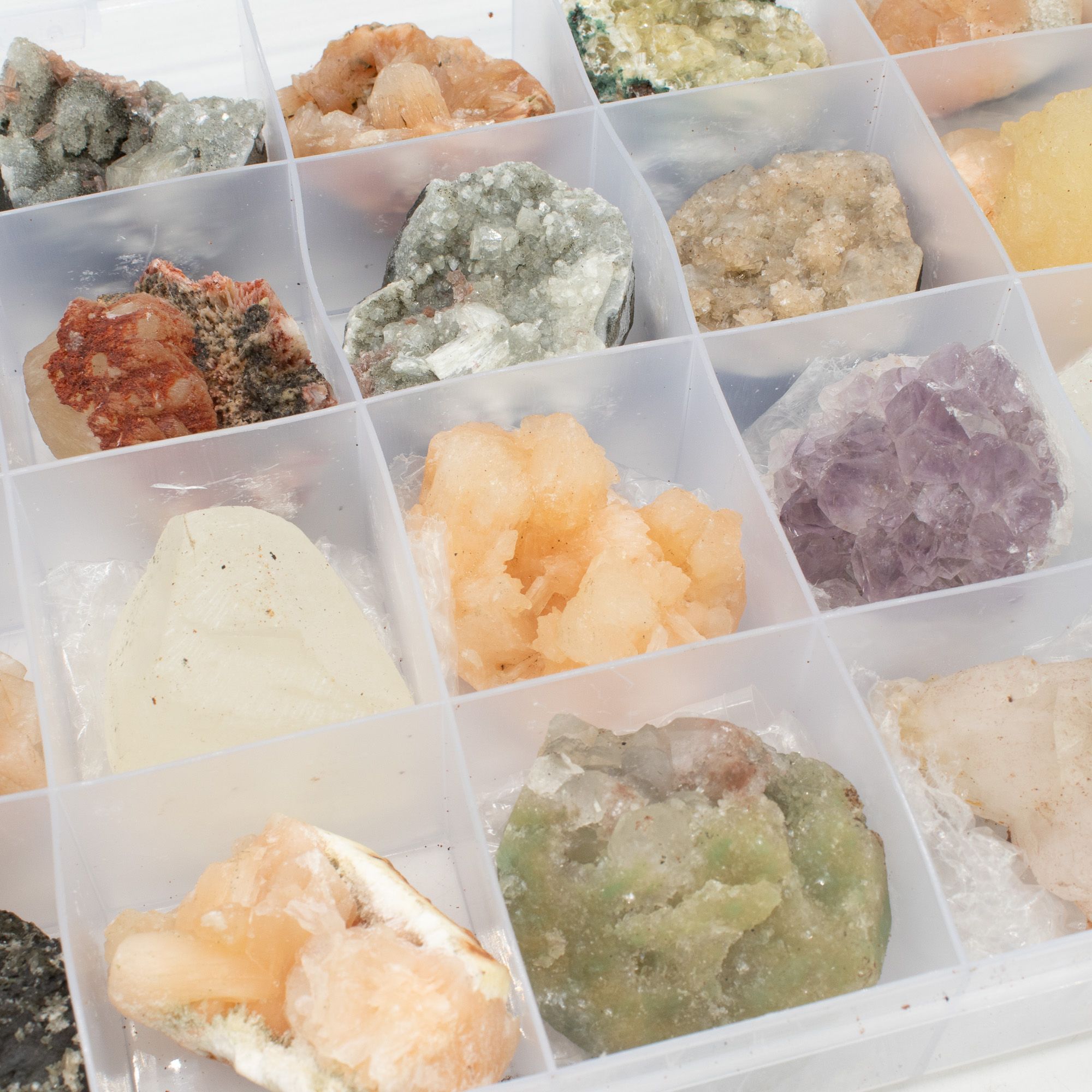 Mineral Specimens - Mixed Indian Zeolites in a Display (White Apophyllite, Stilbite,Finger Quartz, Amethyst, Green Stilbite, Heulandite) - Image 4